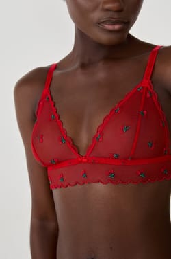 Wireless Triangle With Strawberry Embroidery;${refinementColor}