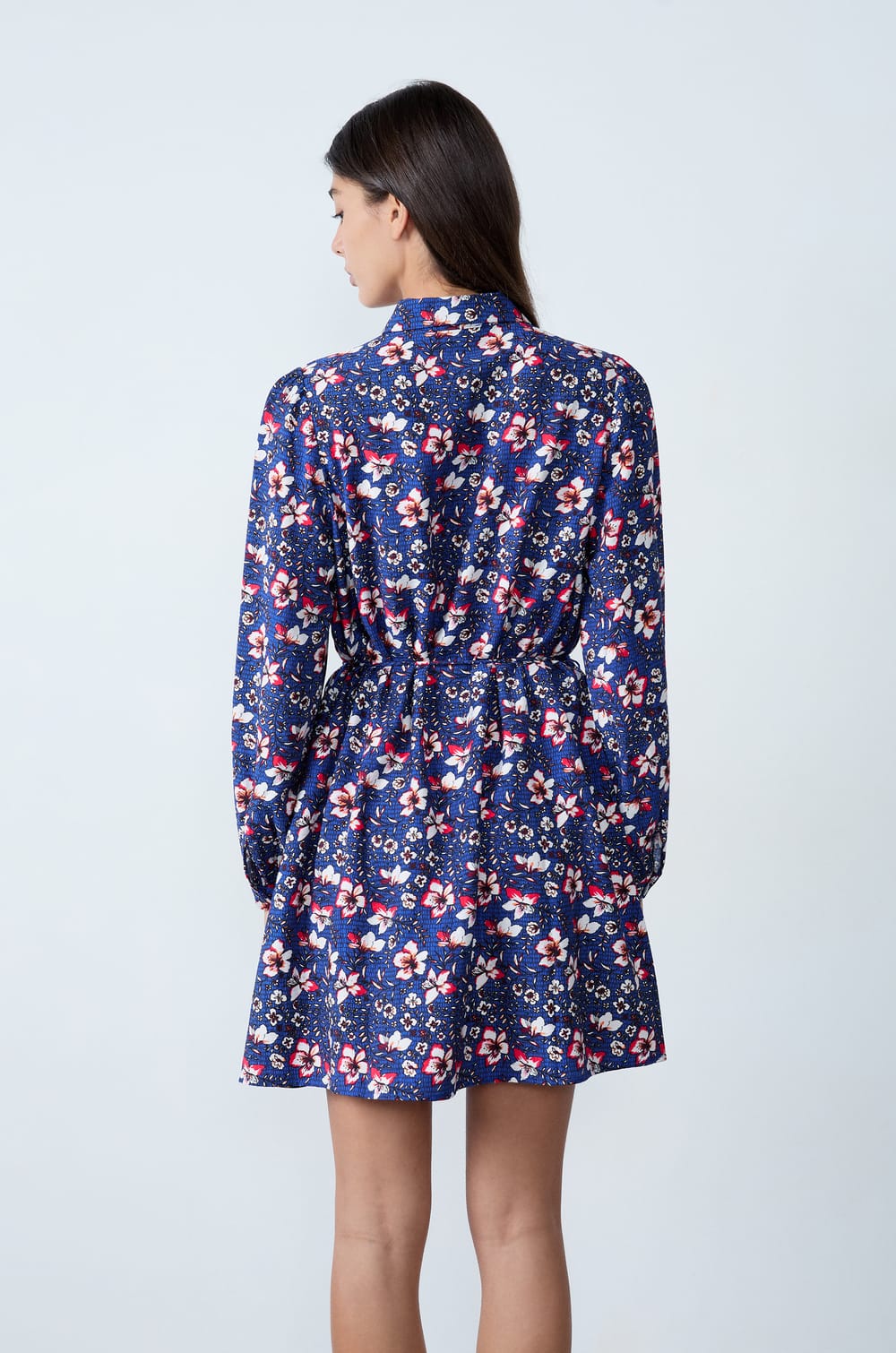 Robe chemise à motifs fleuris;${refinementColor}