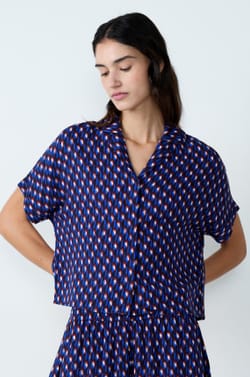 Printed short-sleeved pyjama shirt;${refinementColor}