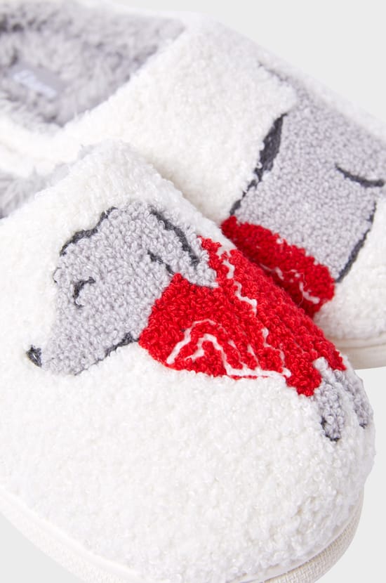 Chaussons à motifs en fausse fourrure;${refinementColor}