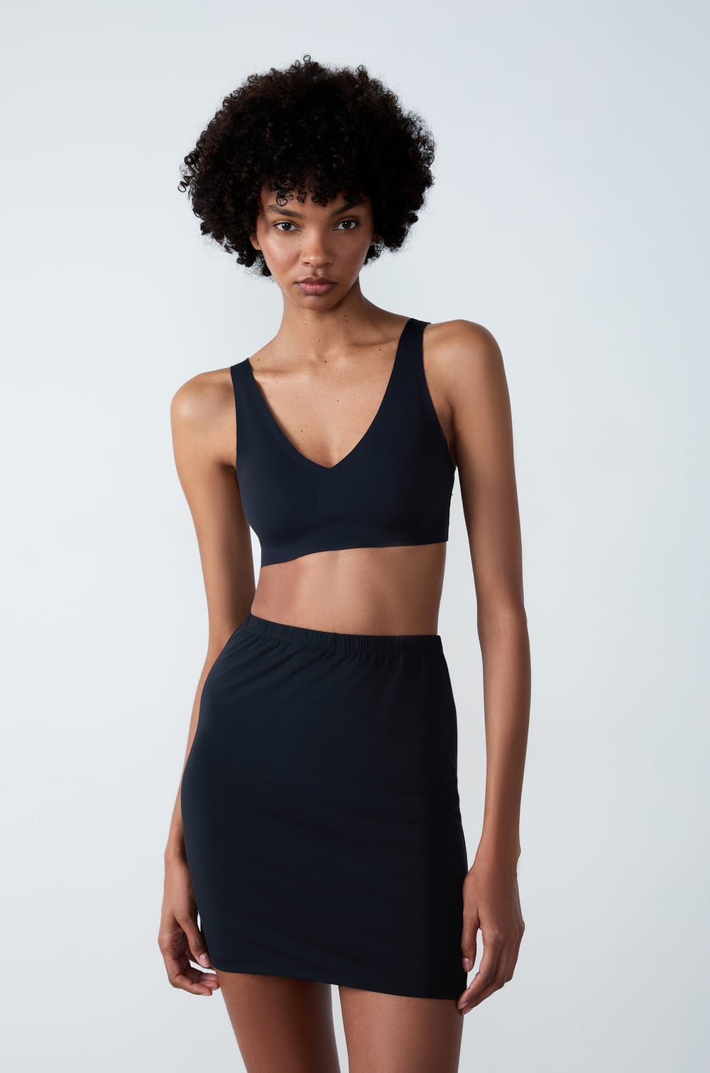 Underskirt;${refinementColor}