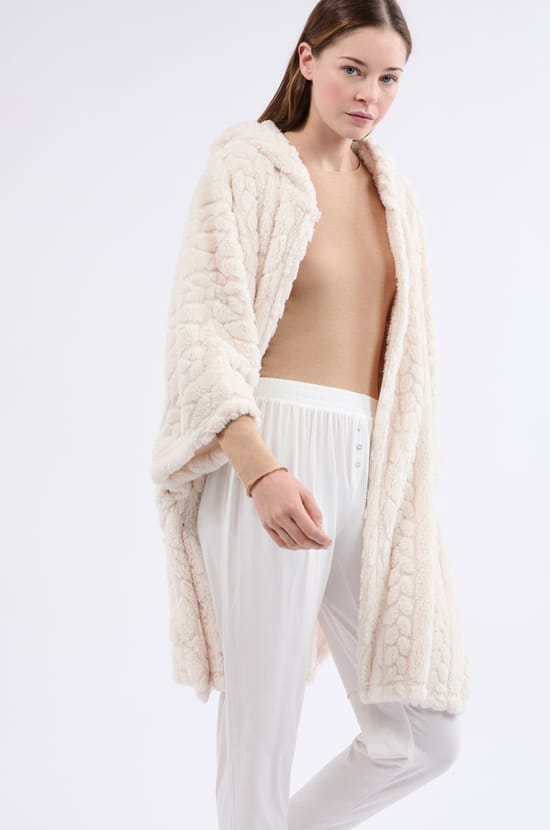 Poncho à manches 3/4;${refinementColor}