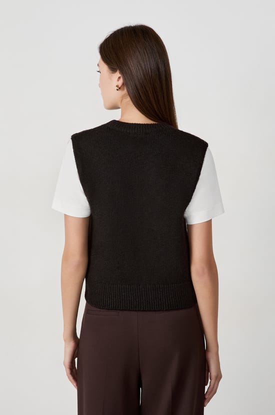 Sleeveless Round Neck Sweater;${refinementColor}