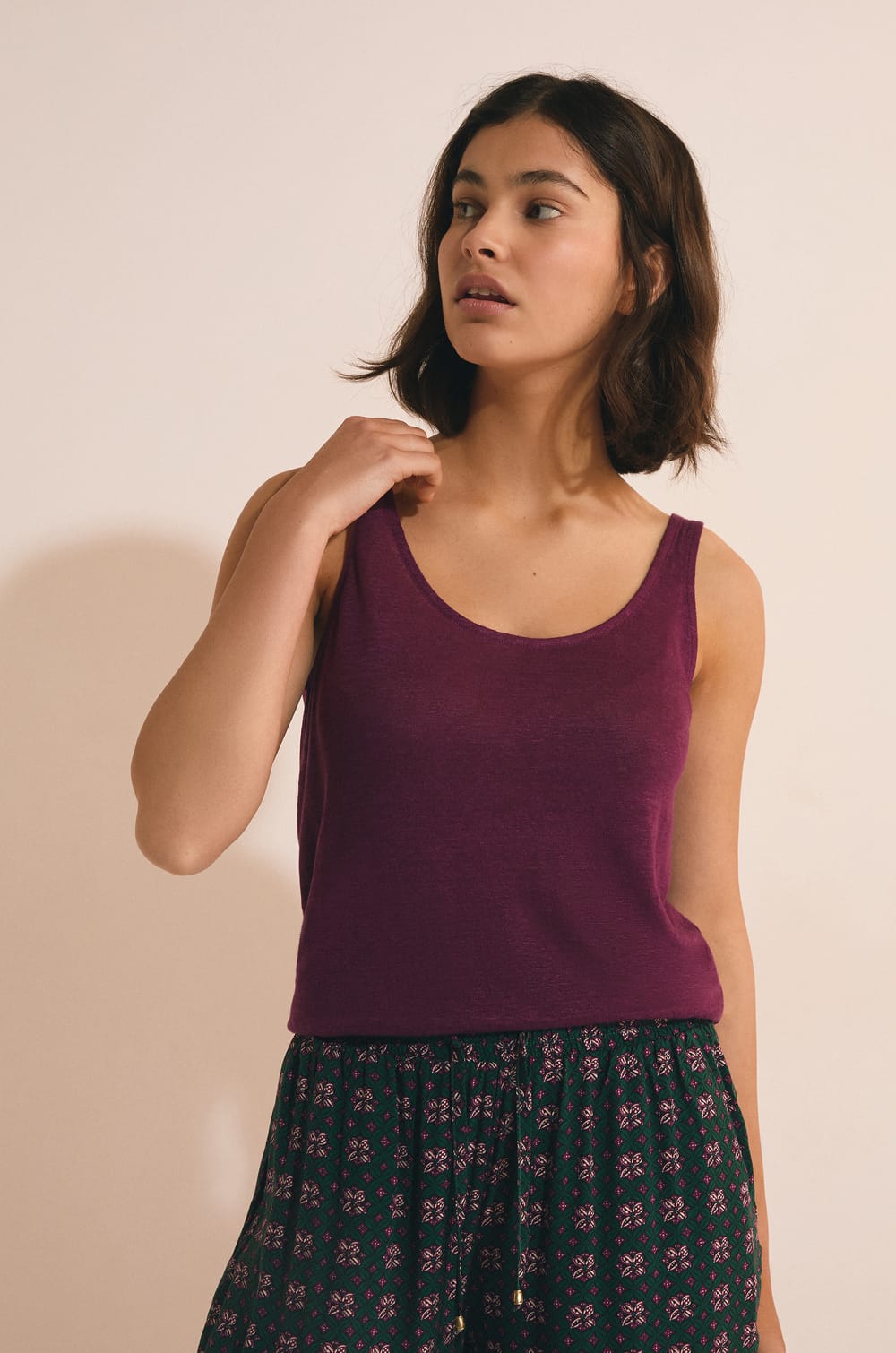 Top de pijama de lino;${refinementColor}