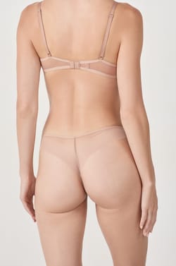 String transparent en tulle;${refinementColor}