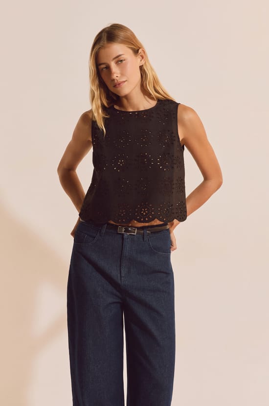 Top avec broderie en coton;${refinementColor}