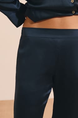 Pantal&oacute;n de pijama de seda;${refinementColor}