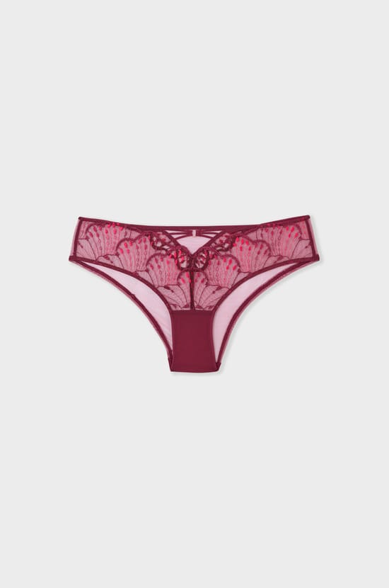 Hipster in floral embroidery;${refinementColor}