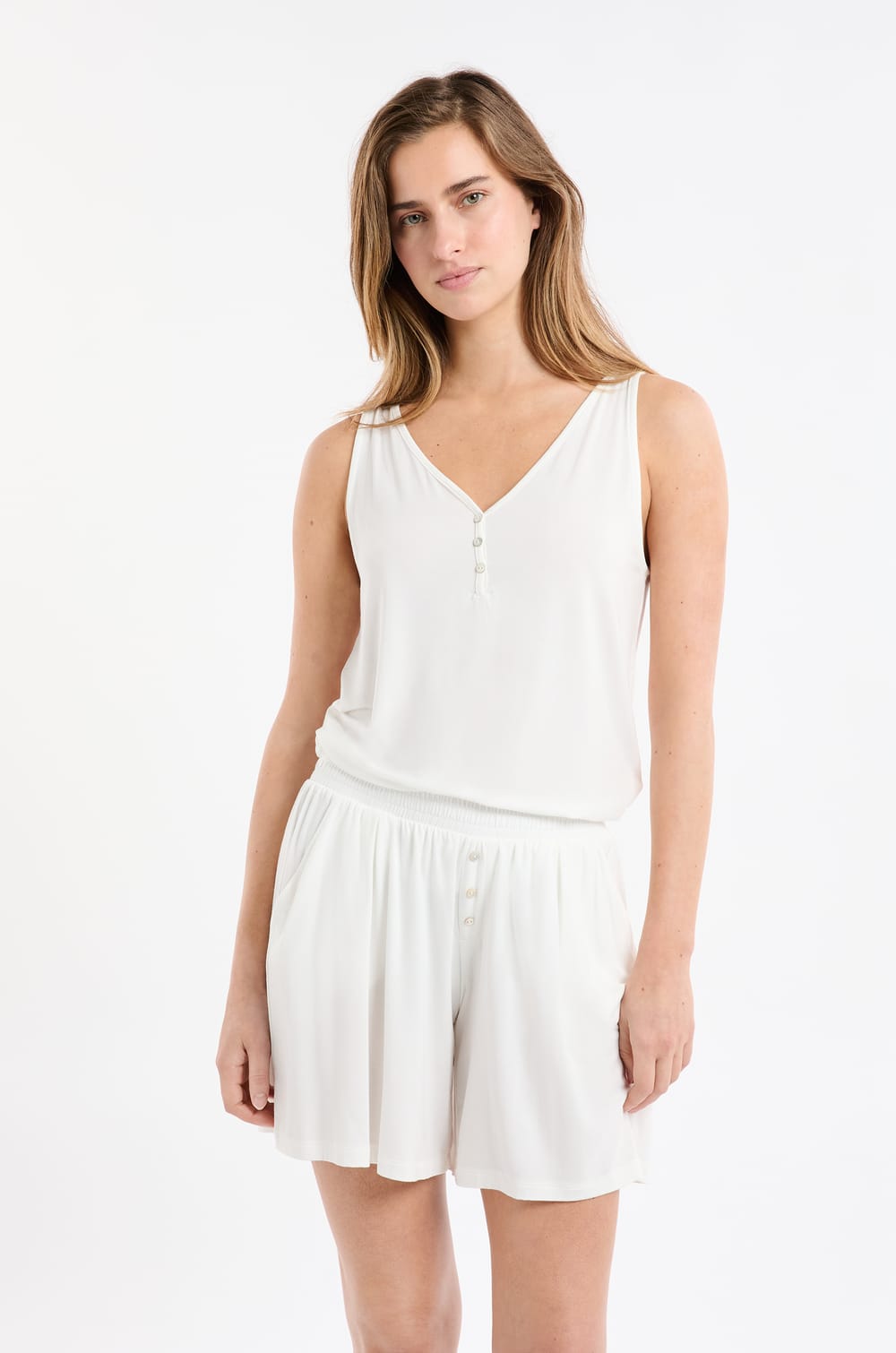 Pantal&oacute;n corto de pijama liso de modal;${refinementColor}