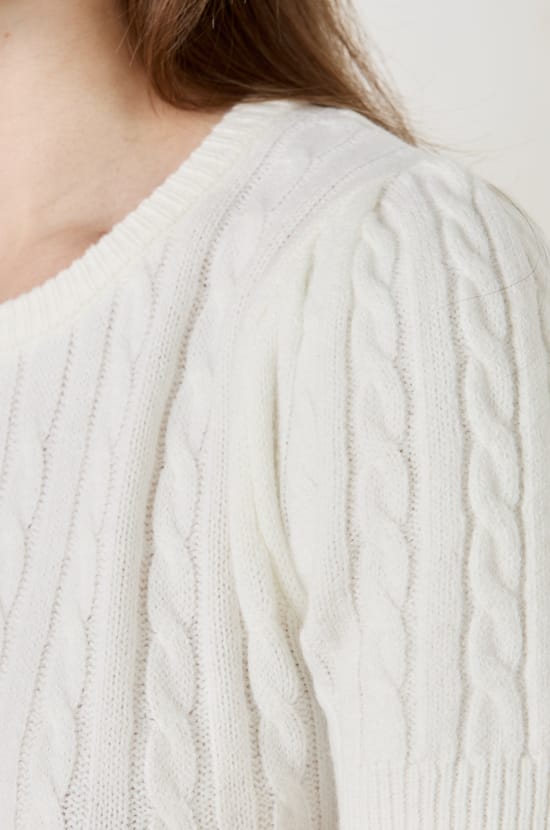 Short-sleeved sweater;${refinementColor}