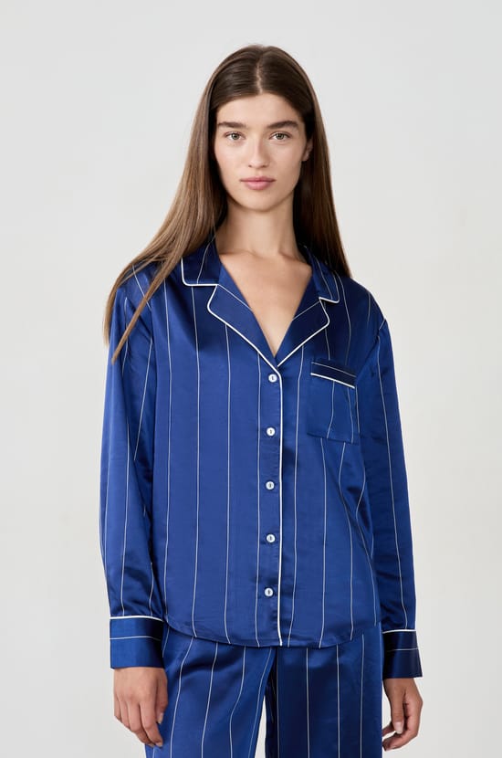 Chemise de pyjama en satin à rayures;${refinementColor}
