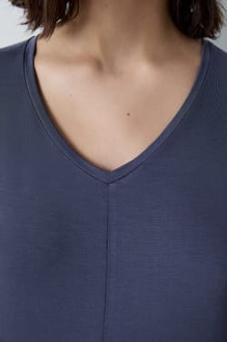 Top liso manga corta;${refinementColor}