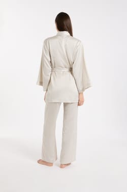 Pyjama 3 pi&egrave;ces satin&eacute; &agrave; motifs;${refinementColor}