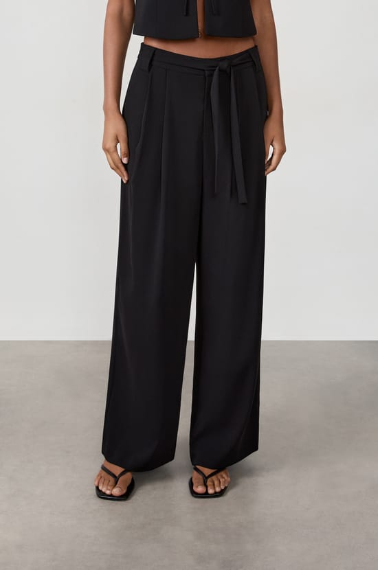 Pantalon fluide large;${refinementColor}