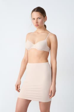 Underskirt;${refinementColor}