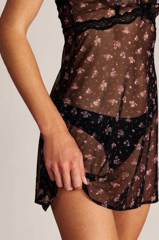 Nuisette transparente;${refinementColor}