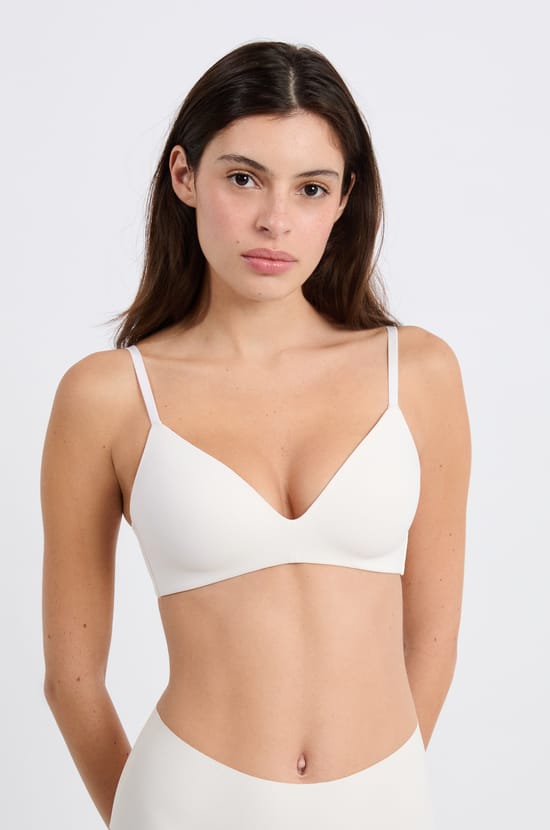 Soutien-gorge coques fines sans armatures en microfibre;${refinementColor}