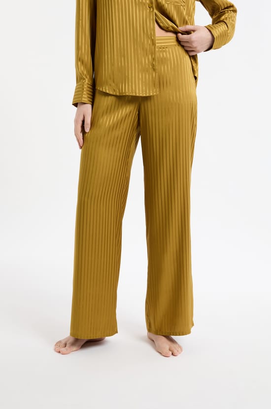 Pantalon de pyjama satinée à rayures;${refinementColor}