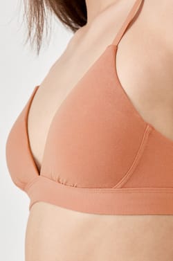 Bra N.8 - The Wireless Triangle;${refinementColor}