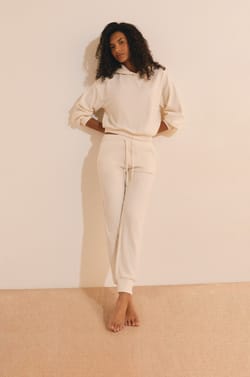 Pantalon de pyjama en velours c&ocirc;tel&eacute;;${refinementColor}