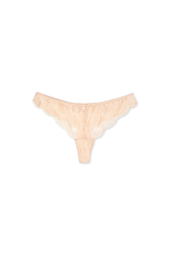 Tanga en dentelle;${refinementColor}
