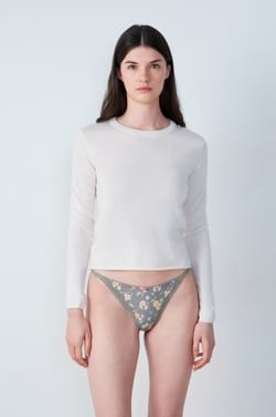 Bedruckter Tanga mit Spitzendetails;${refinementColor}