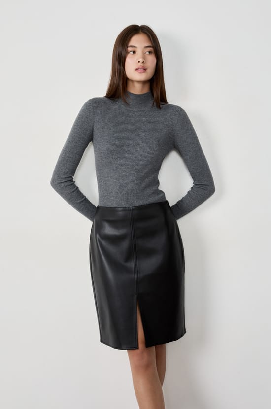 Mid-length faux leather skirt;${refinementColor}