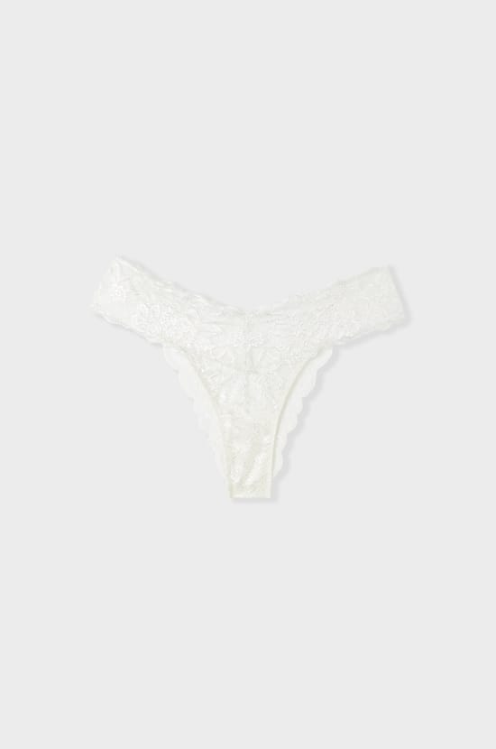 Tanga en dentelle;${refinementColor}