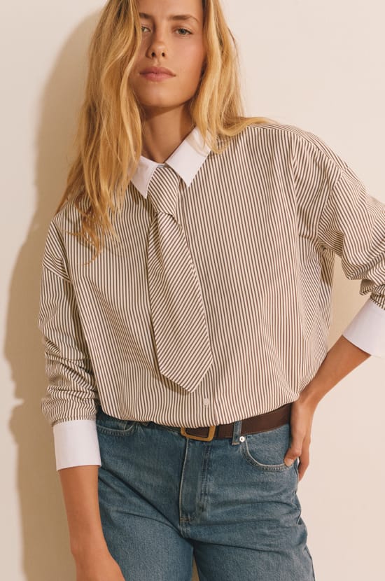 Chemise avec cravate &agrave; rayures;${refinementColor}
