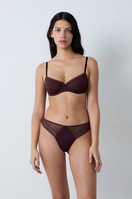  Sujetador sin relleno;${refinementColor}