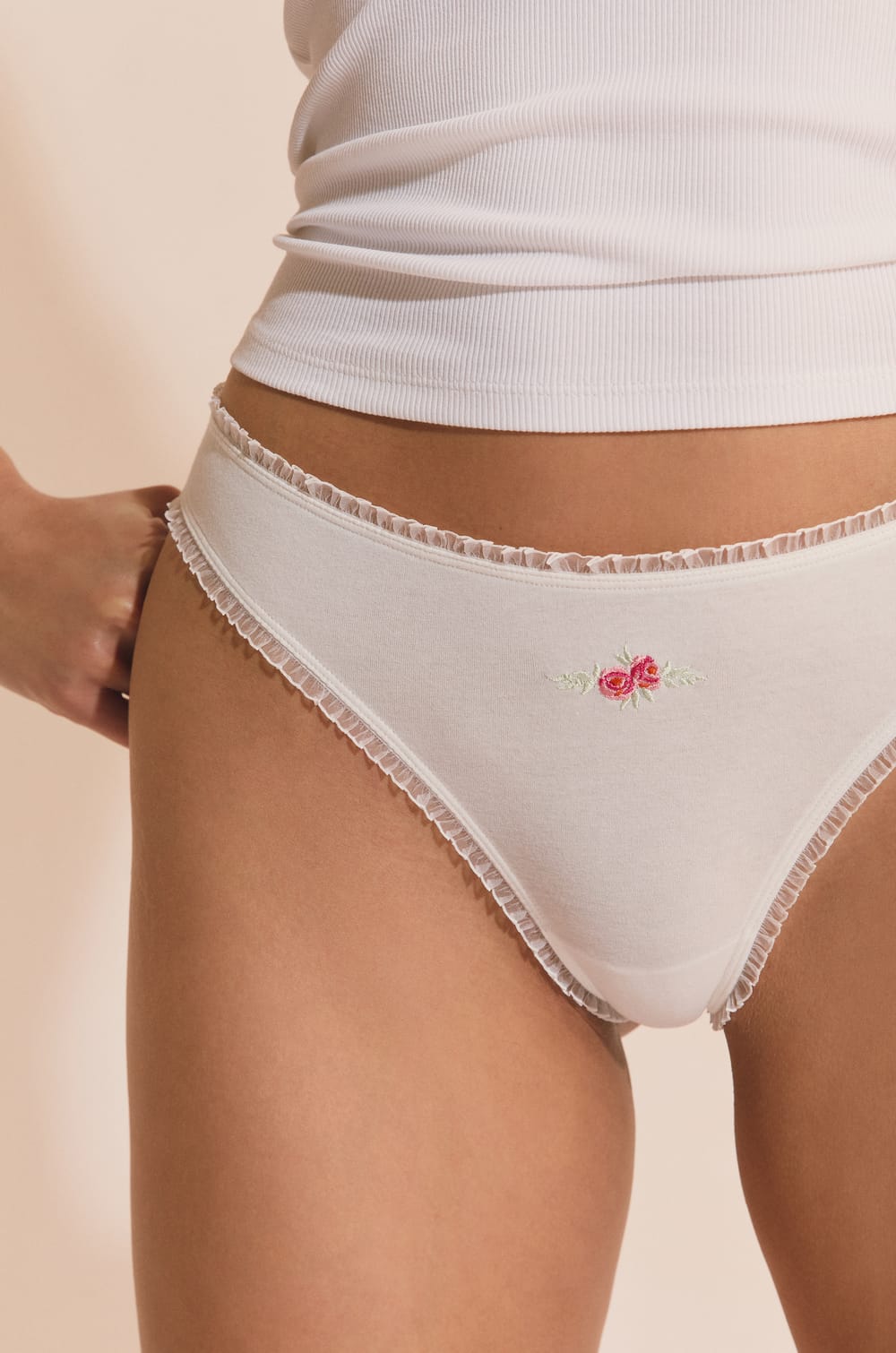 Cotton Thong;${refinementColor}