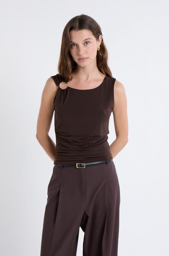 Sleeveless T-shirt with ring;${refinementColor}