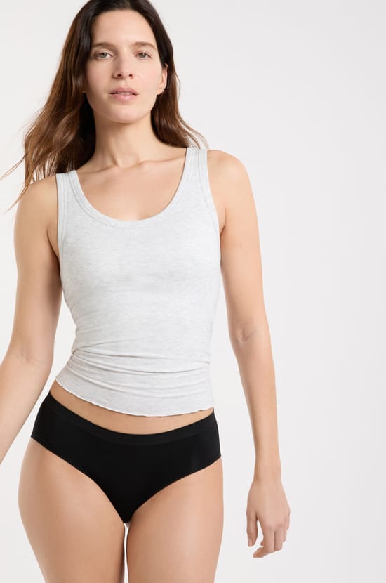 Shorty sans couture;${refinementColor}