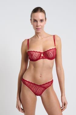 Tanga en broderie;${refinementColor}
