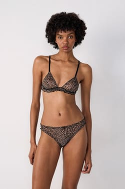 Wireless Triangle Leopard Tulle;${refinementColor}