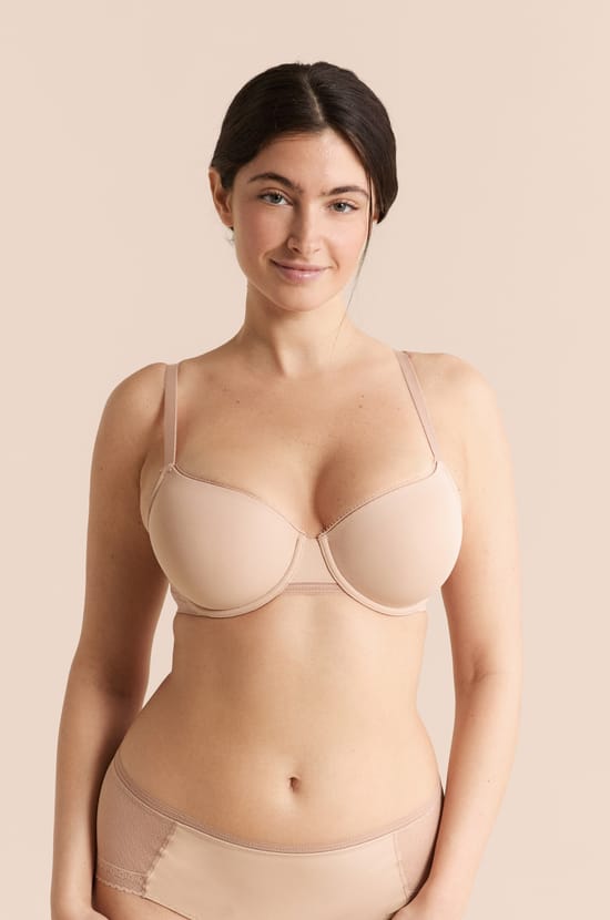 Soutien-gorge N.4 - Le coques fines en microfibre avec d&eacute;tails en dentelle;${refinementColor}