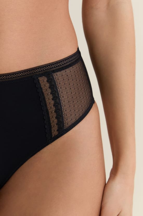 Culotte midi avec d&eacute;tails en dentelle;${refinementColor}