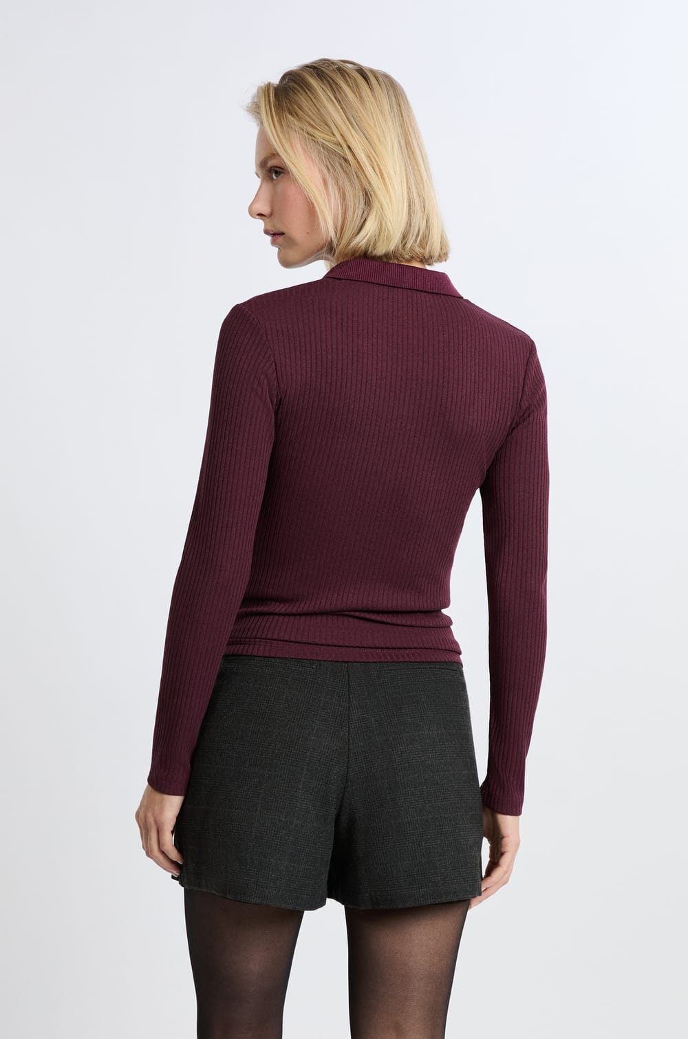 T-shirt manches longues col V;${refinementColor}