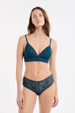 Bra N.8 - The Wireless Triangle in Lace;${refinementColor}