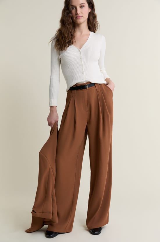 Pantalon coupe droite;${refinementColor}