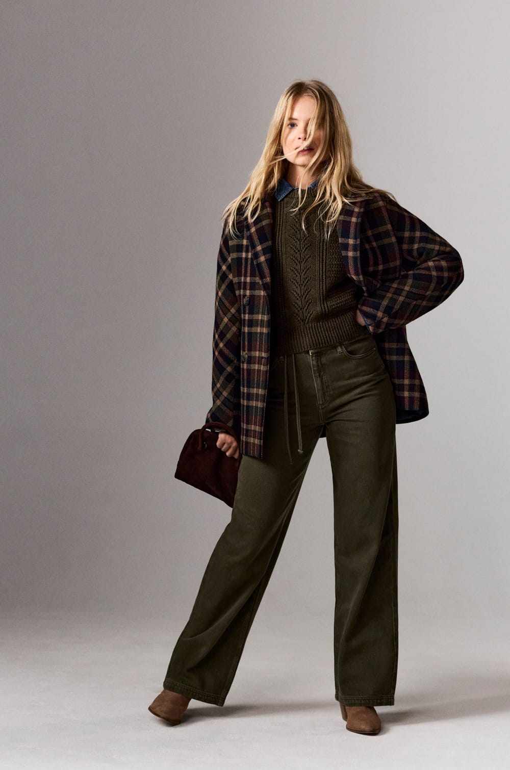 WITH WOOL;${refinementColor}