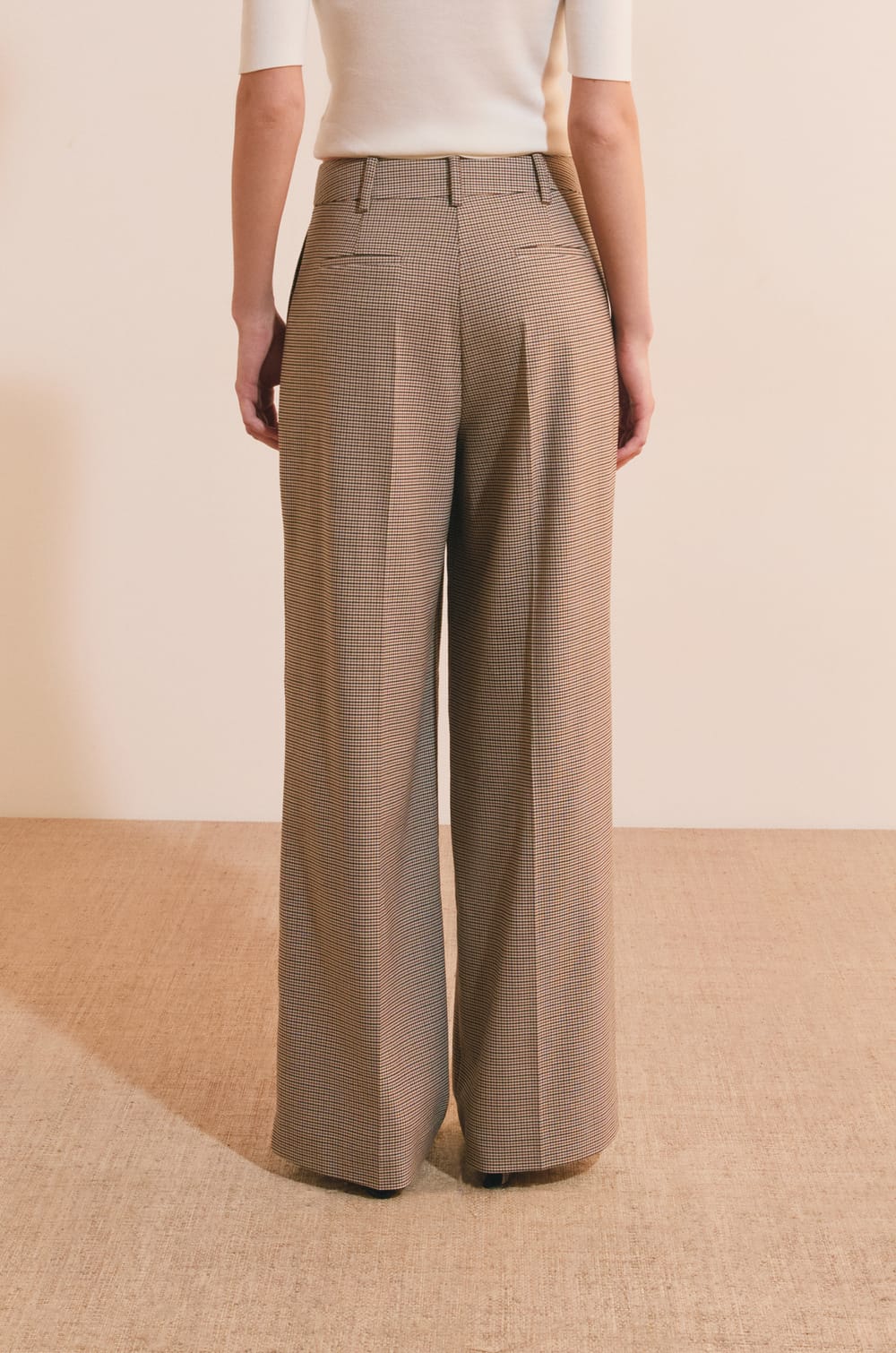Pantalon droit &agrave; carreaux;${refinementColor}