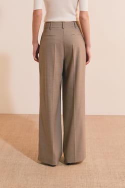 Pantalon droit &agrave; carreaux;${refinementColor}