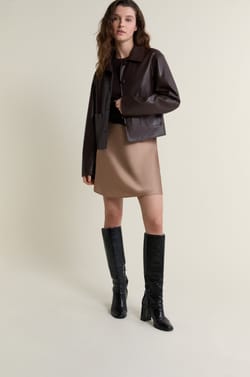 Veste courte en vinyle;${refinementColor}