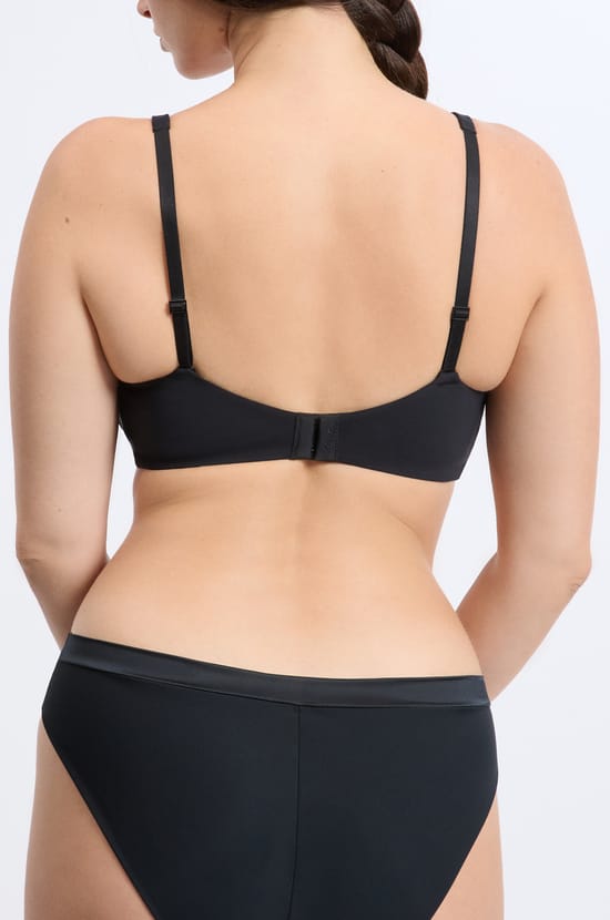 Post-Mastectomy Lightly Lined Wireless Bra;${refinementColor}