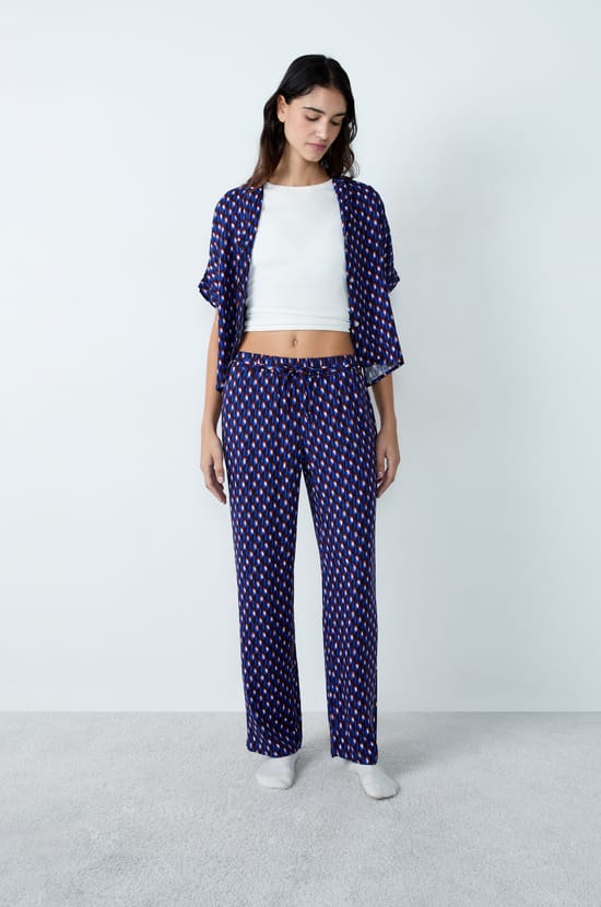 Pantalón de pijama estampado;${refinementColor}