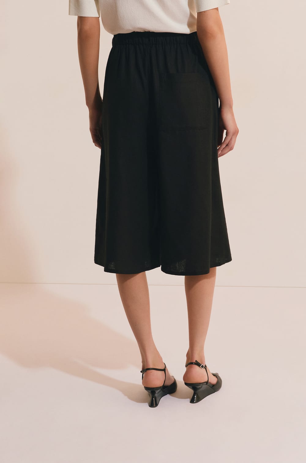 Pantalon avec lin;${refinementColor}