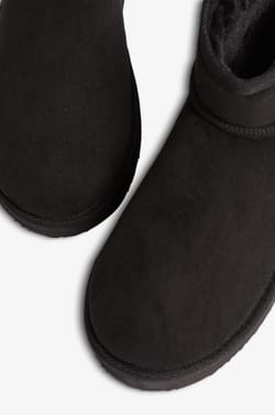 Lined Ankle Boot Slippers;${refinementColor}