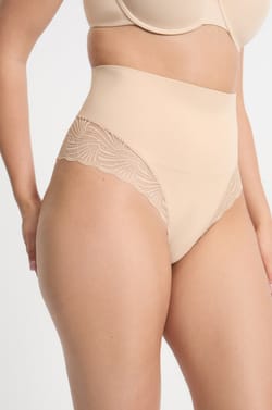 Tanga de talle alto moldeador con detalles de encaje - Sujeción media;${refinementColor}
