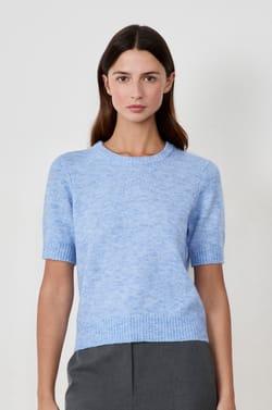 Pull manches courtes;${refinementColor}